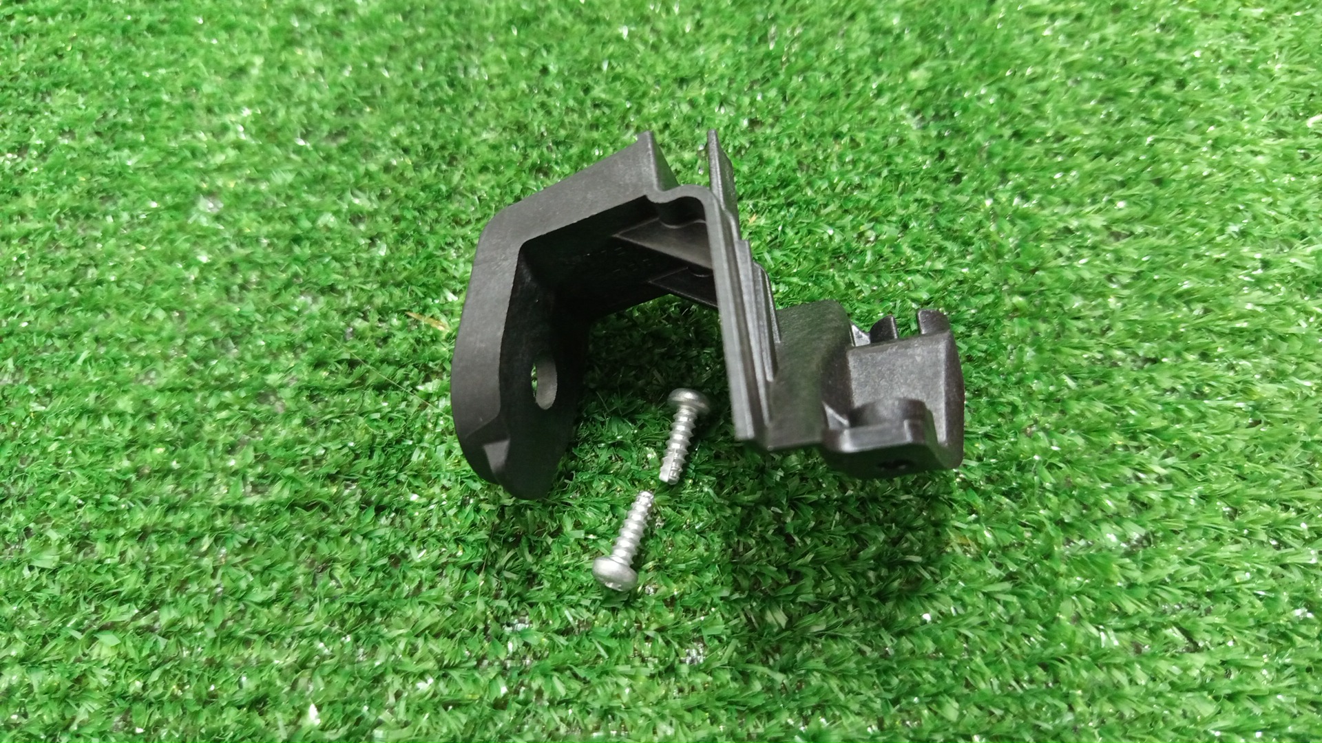 Крепление фары правое TOYOTA COROLLA FIELDER NKE165G 81193-12130 1 ракурс