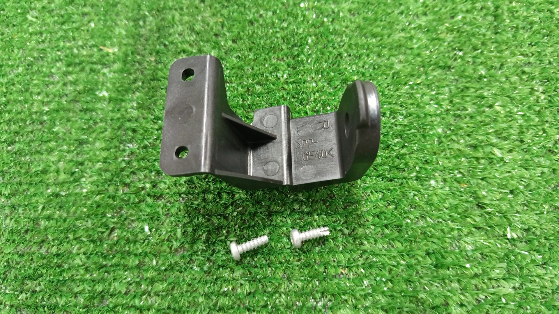 Крепление фары правое TOYOTA COROLLA FIELDER NKE165G 81193-12210 3 ракурс