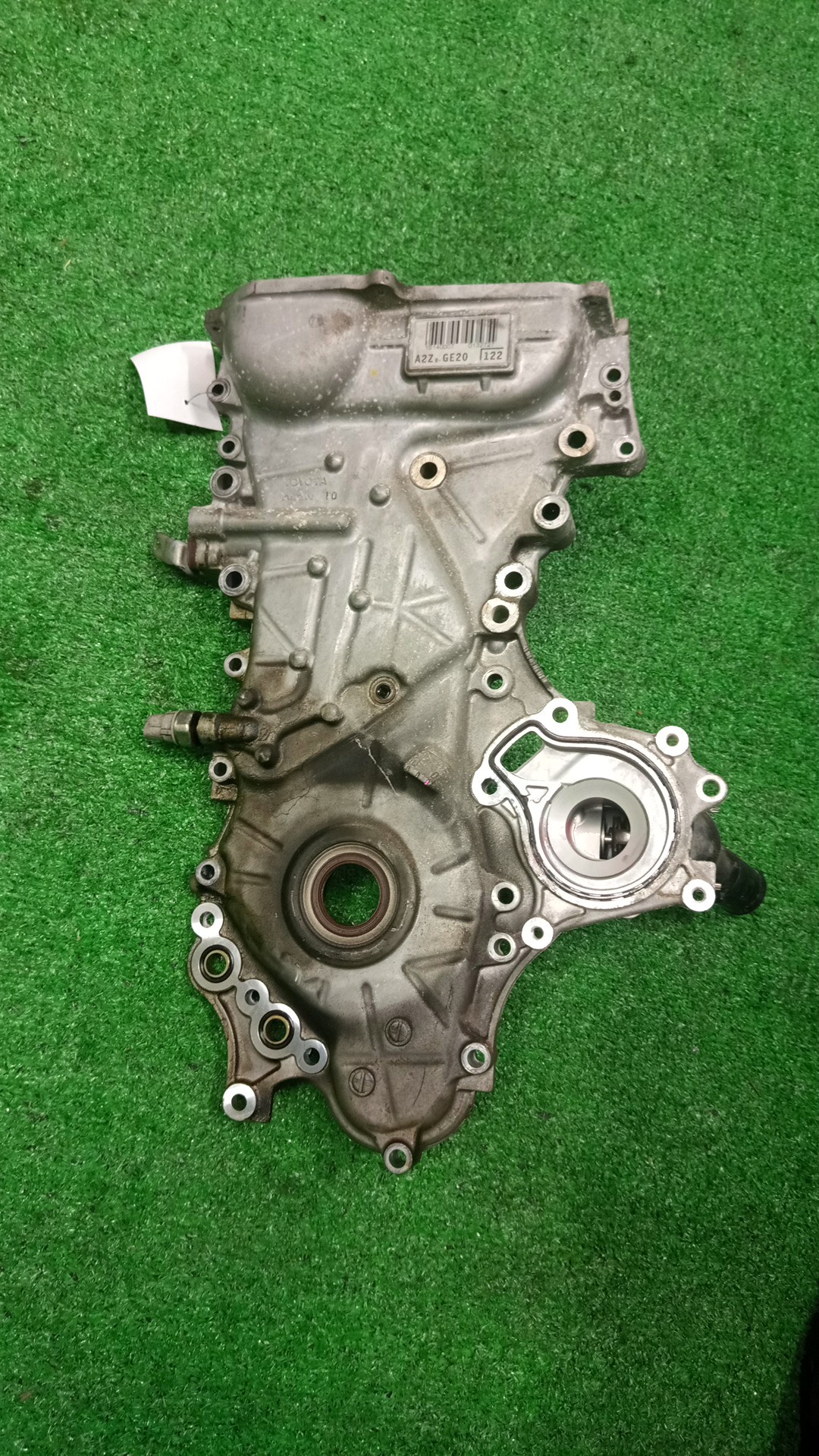 Лобовина двс TOYOTA ISIS ZGM10G 2ZR-FAE 2 ракурс
