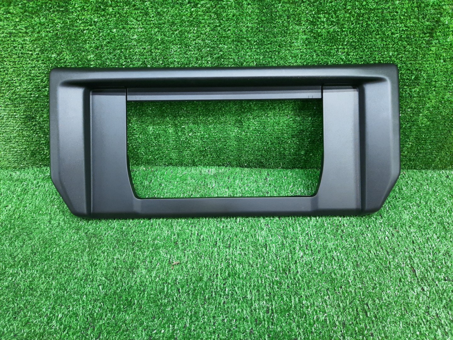 Болты крепления номера задние TOYOTA FJ CRUISER GSJ15 1GR-FE 52108-35021 1 ракурс