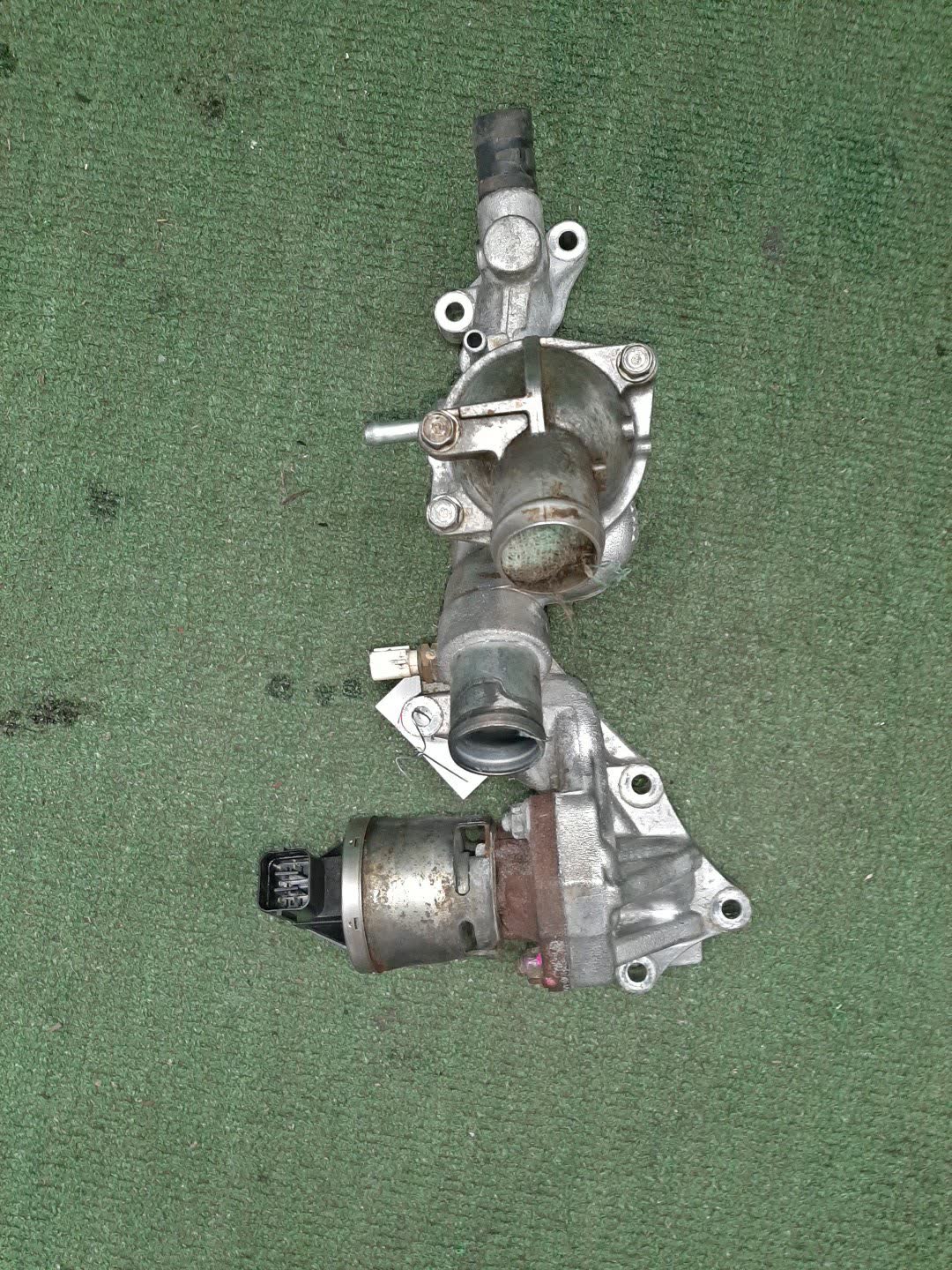 Клапан egr HONDA ELYSION RR5 J35A 2 ракурс