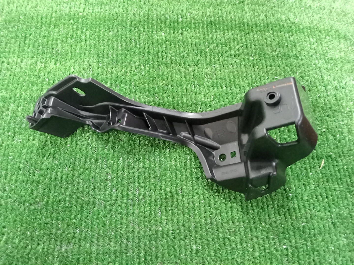  LEXUS UX250H MZAH10 52125-76050 2 ракурс