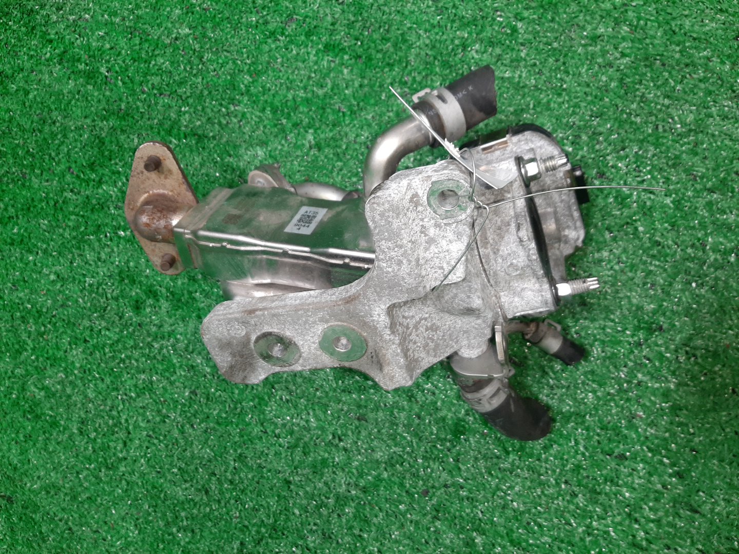 Клапан egr NISSAN SERENA GC27 MR20DD 14710-5TA0A 1 ракурс