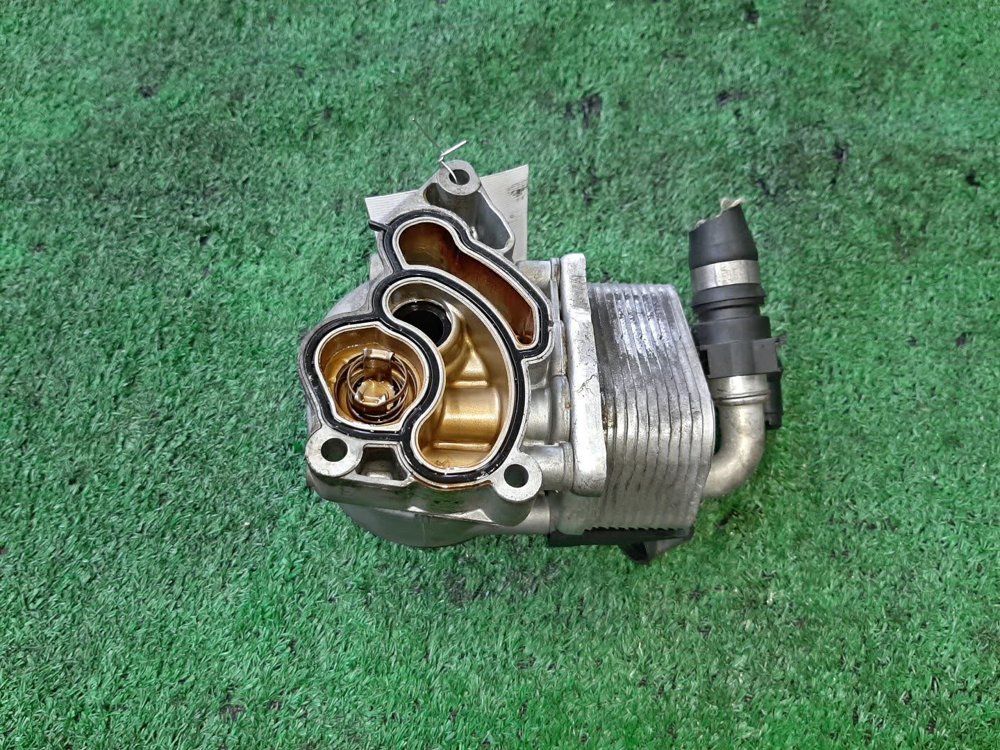 Корпус масляного фильтра BMW 3-Series E46 N42B20AB 7505203 2 ракурс