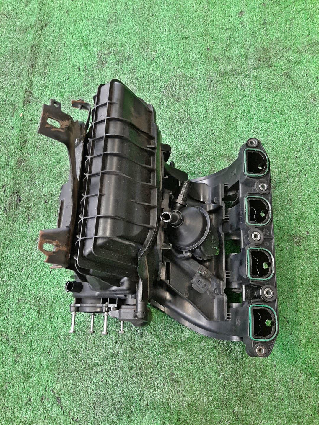Коллектор впускной BMW 3-Series E46 N42B20AB F8389 2 ракурс