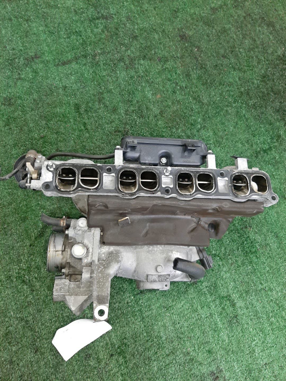 Коллектор впускной MAZDA MPV LY3P L3-VDT 2 ракурс