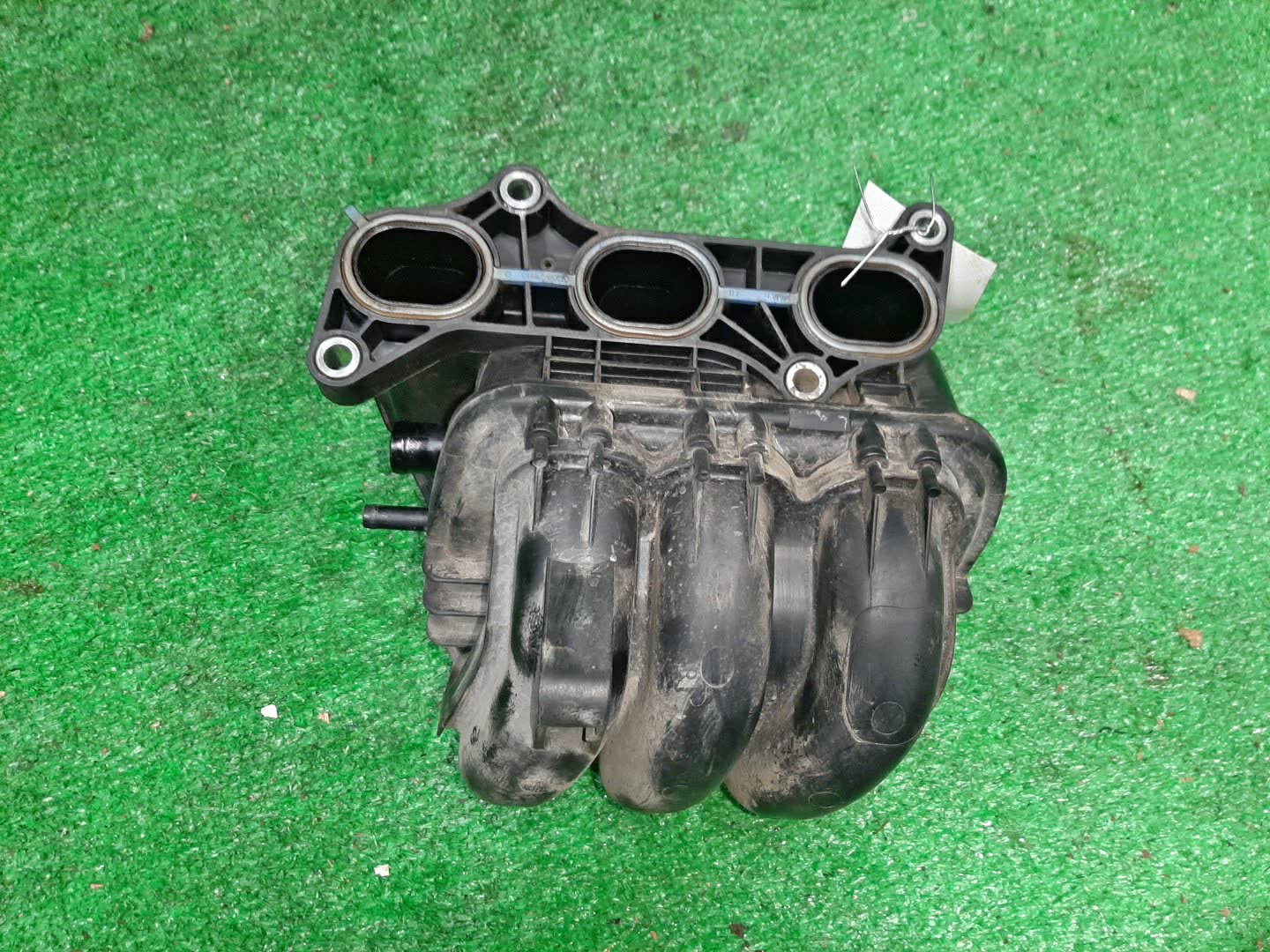 Коллектор впускной TOYOTA PASSO KGC10 1KR-FE 2 ракурс