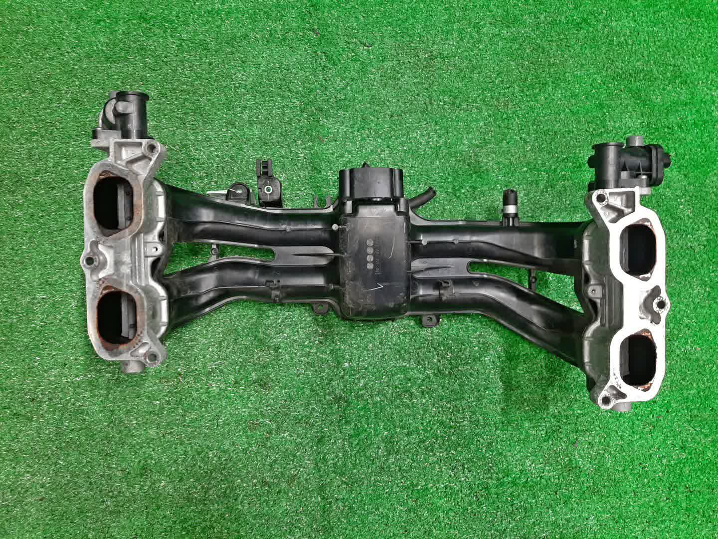 Коллектор впускной SUBARU IMPREZA GP6 FB20 2 ракурс