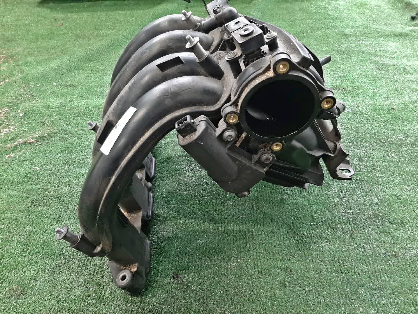 Коллектор впускной BMW 3-Series E90 N46B20BA 4 ракурс
