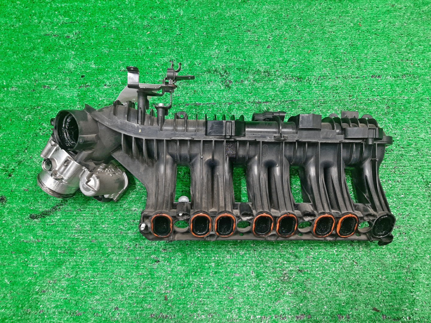 Коллектор впускной LAND ROVER RANGE ROVER EVOQUE L538 204DTD G4D3-9F991-AA 2 ракурс