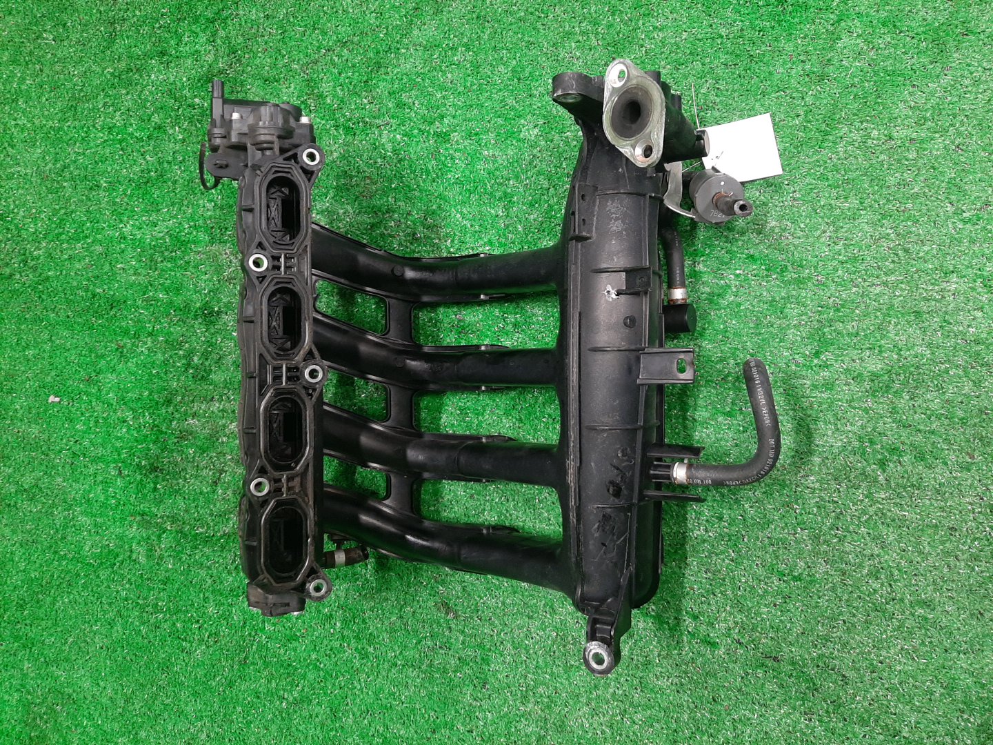 Коллектор впускной NISSAN SERENA GC27 MR20DD 2 ракурс