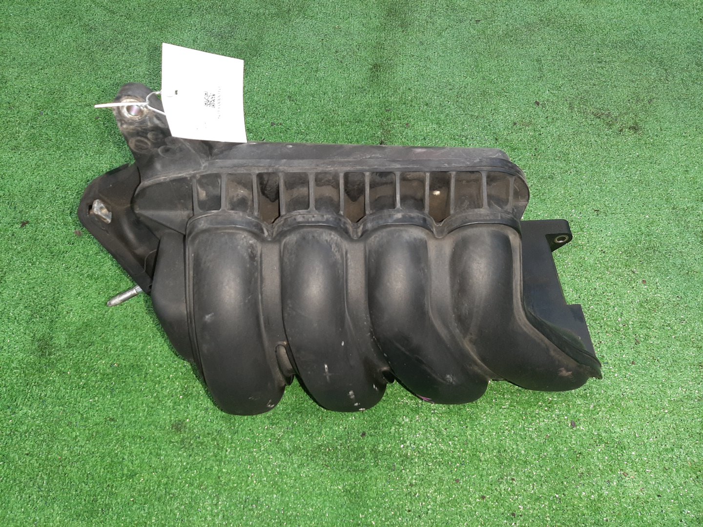 Коллектор впускной TOYOTA ISIS ZNM10G 1ZZ-FE 1 ракурс