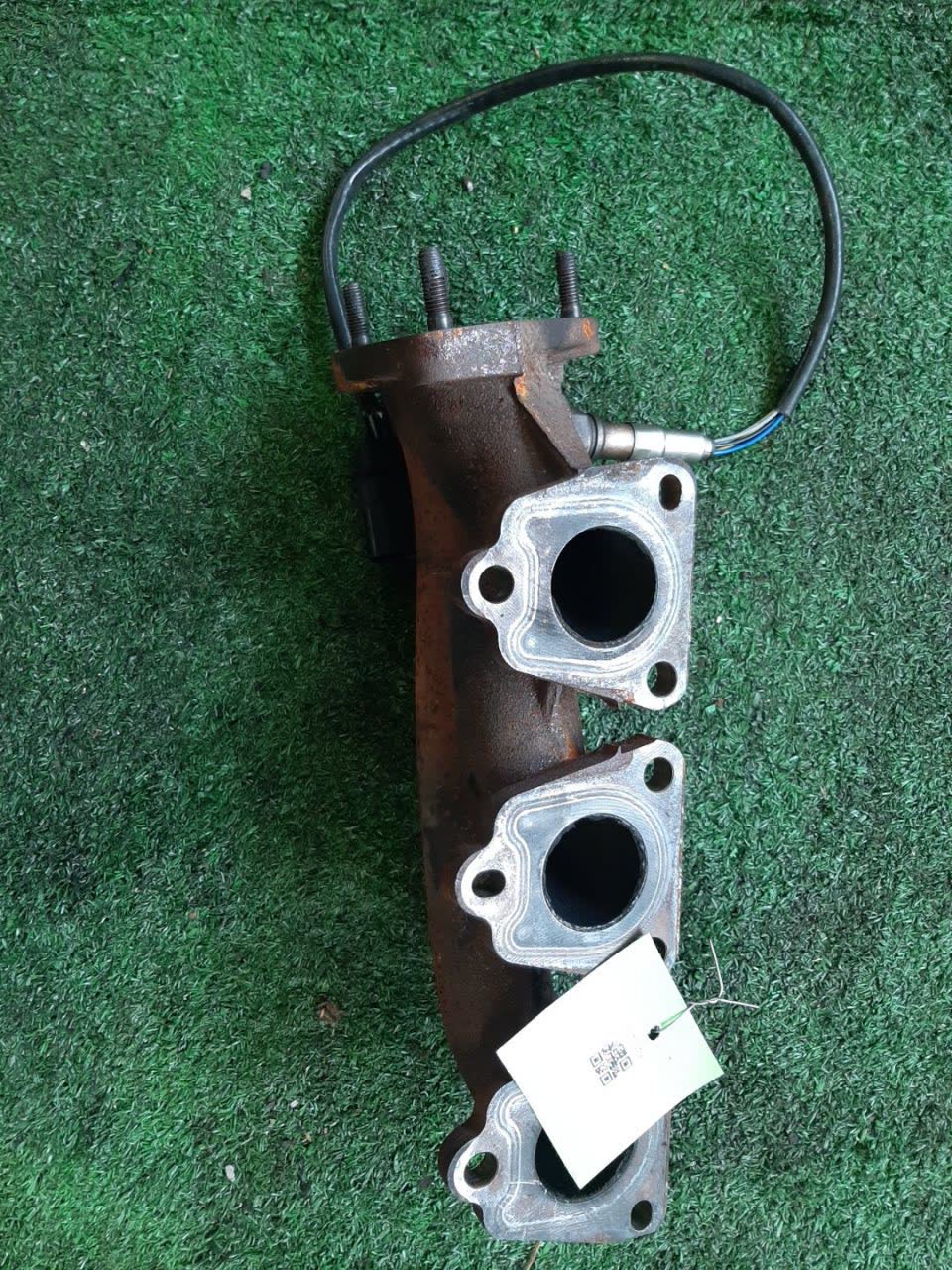 Коллектор выпускной левый AUDI A6 4F5 AUK 06E253033E 2 ракурс