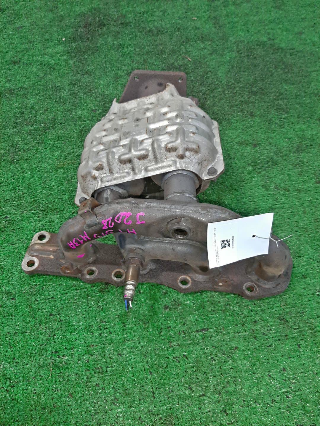 Коллектор выпускной SUZUKI SWIFT HT51S M13A J2028 1 ракурс