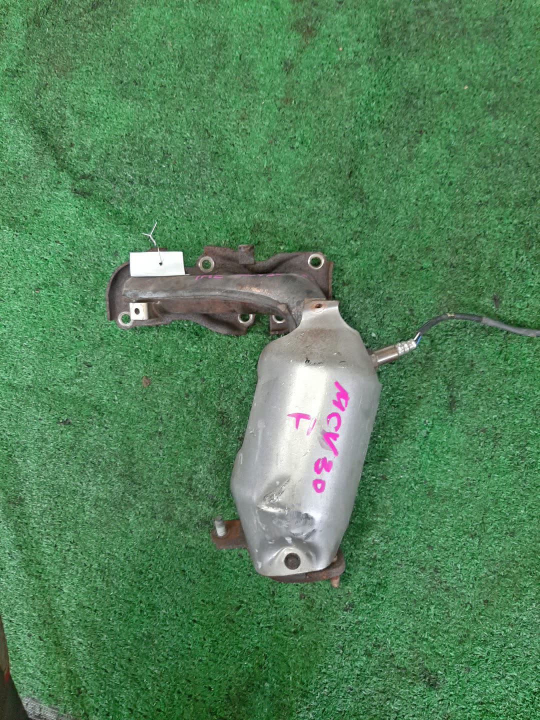 Коллектор выпускной передний TOYOTA WINDOM MCV30 1MZ-FE 1 ракурс
