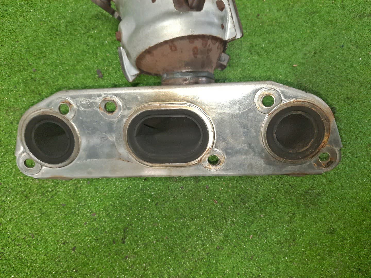 Коллектор выпускной NISSAN SERENA GNC27 MR20DD N8047 2 ракурс