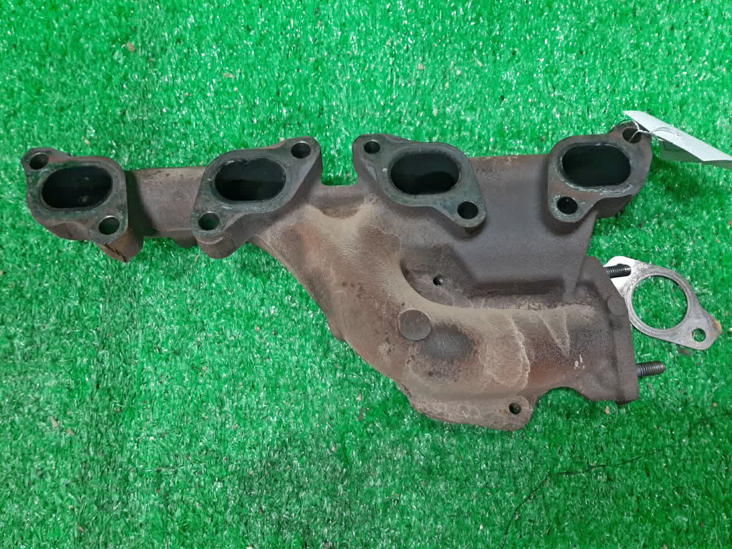 Коллектор выпускной MAZDA BONGO SKF2M RF-T 2 ракурс