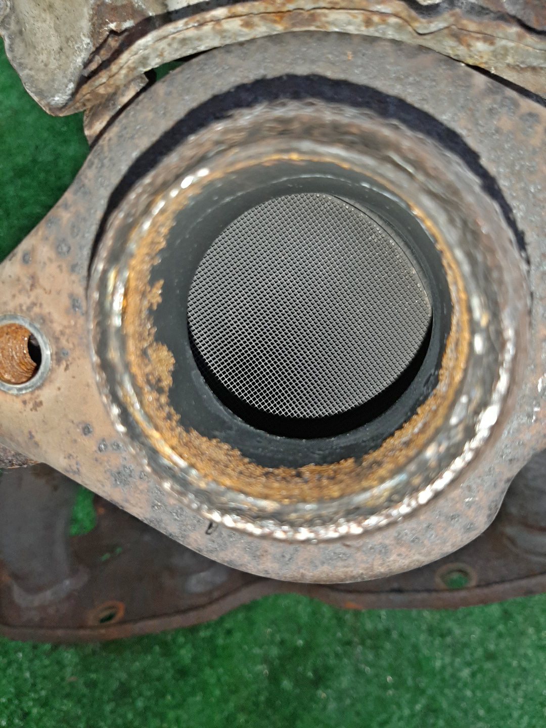 Коллектор выпускной TOYOTA IST NCP65 1NZ-FE 2 ракурс