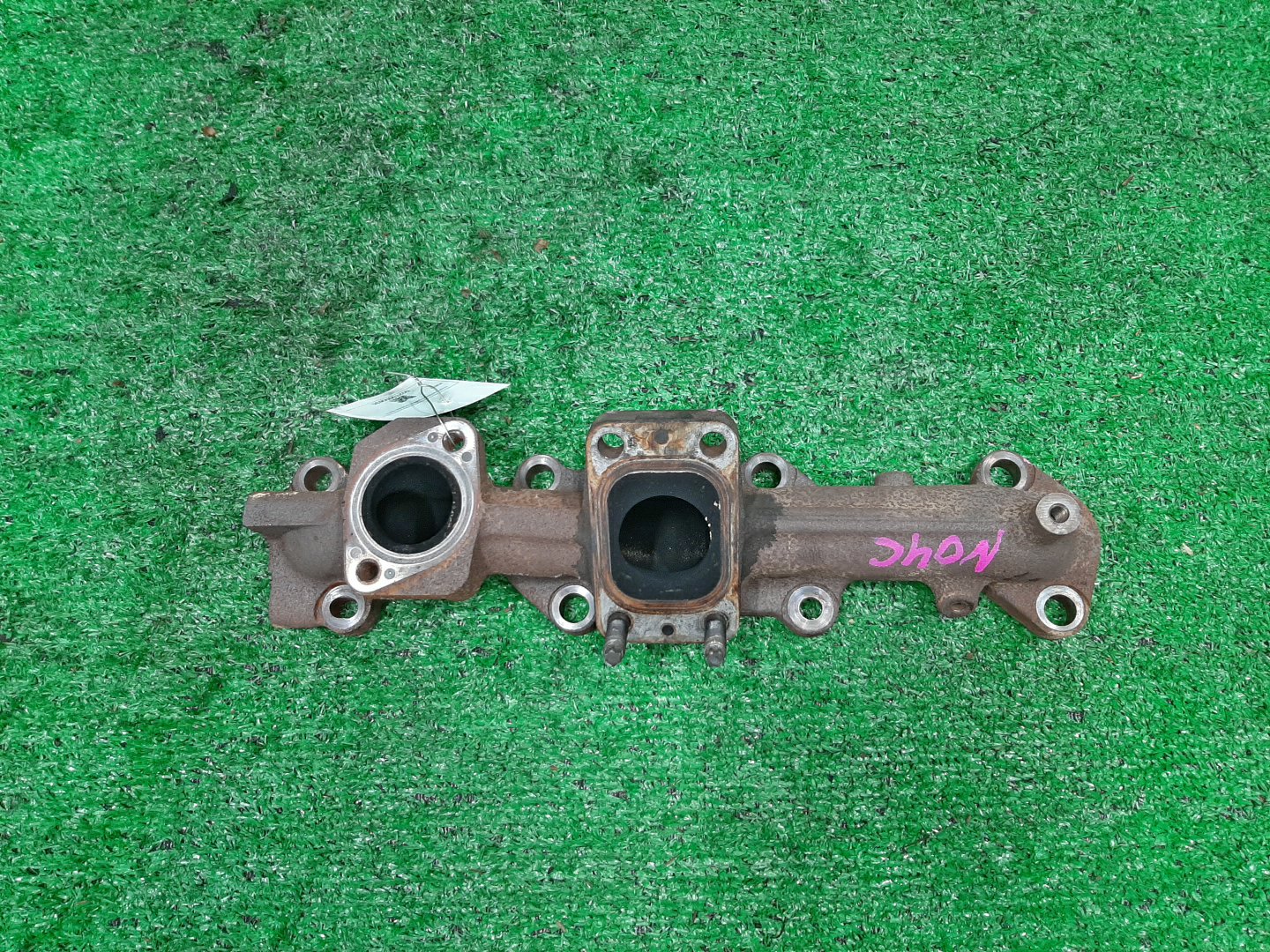 Коллектор выпускной TOYOTA DYNA XZU620D N04C-T 1 ракурс