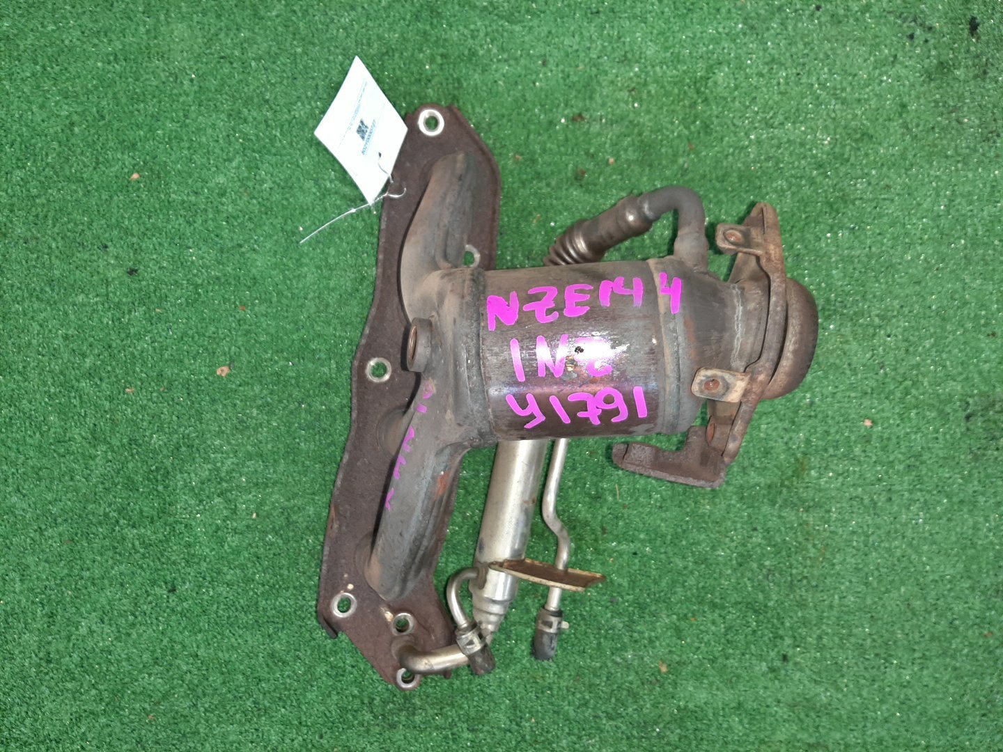 Коллектор выпускной TOYOTA COROLLA FIELDER NZE144G 1NZ-FE 1 ракурс