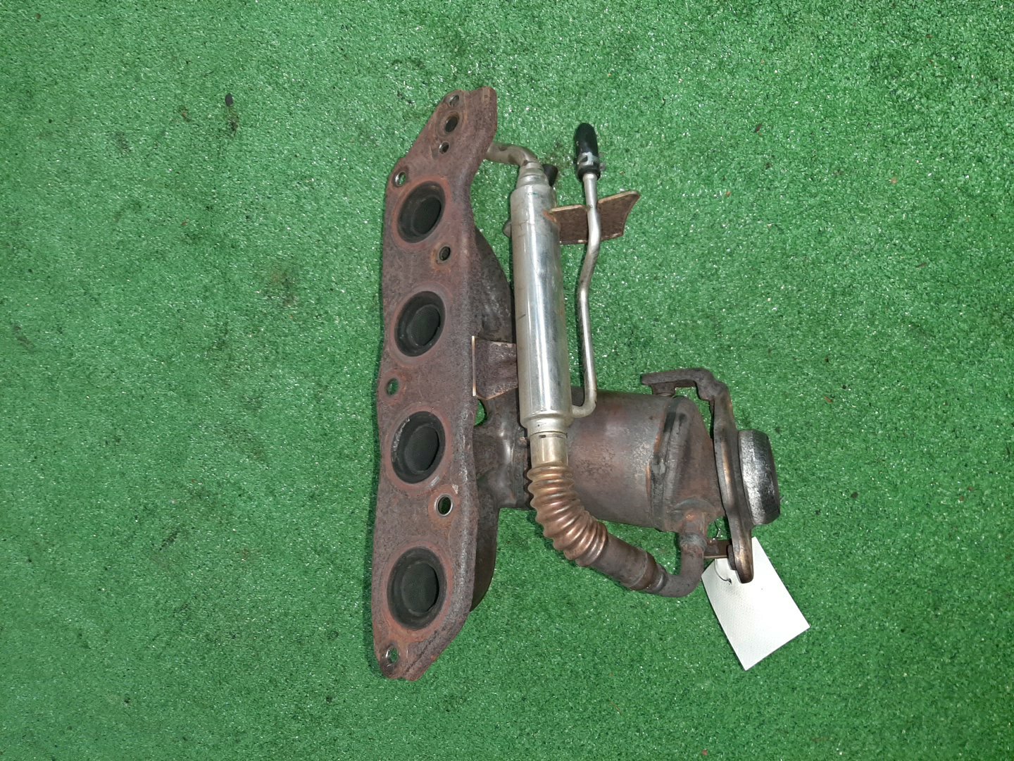 Коллектор выпускной TOYOTA COROLLA  AXIO NZE144 1NZ-FE 3 ракурс