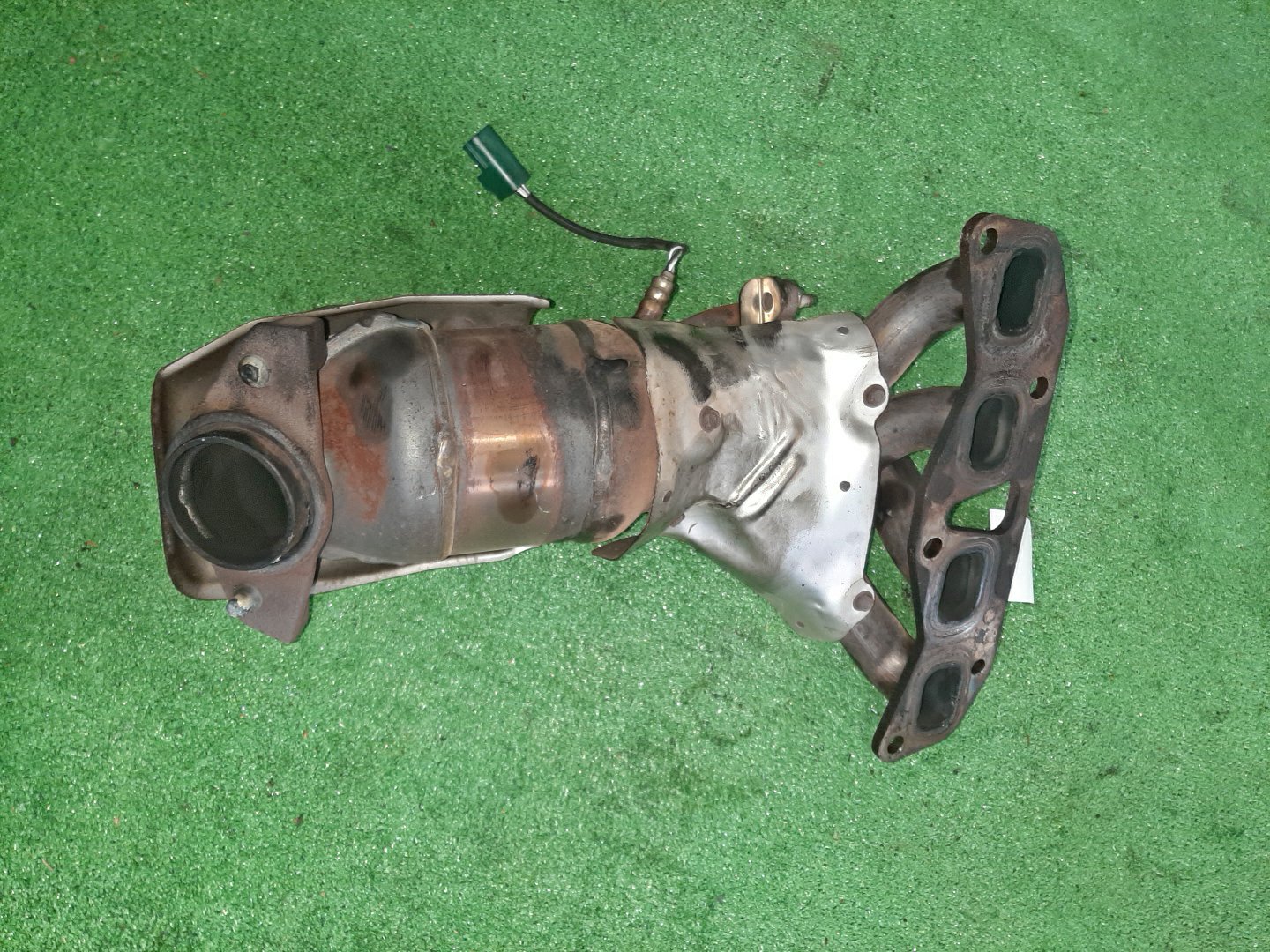 Коллектор выпускной NISSAN PRIMERA WRP12 QR25DD 2 ракурс