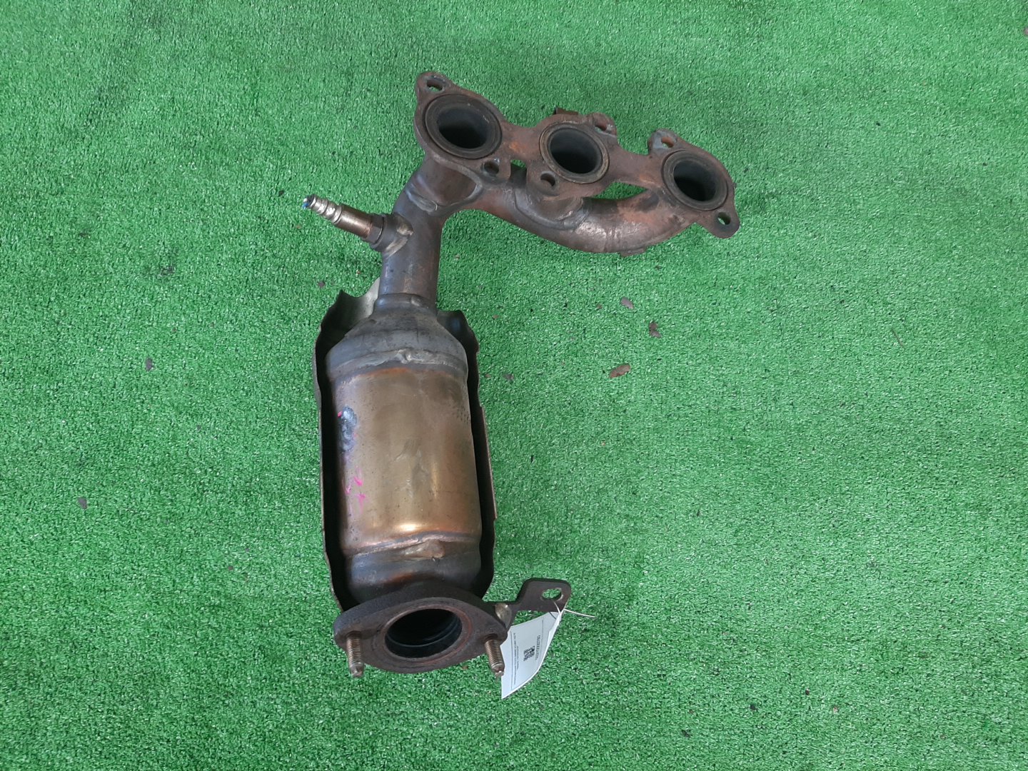 Коллектор выпускной передний TOYOTA HARRIER MCU36W 1MZ-FE 2 ракурс