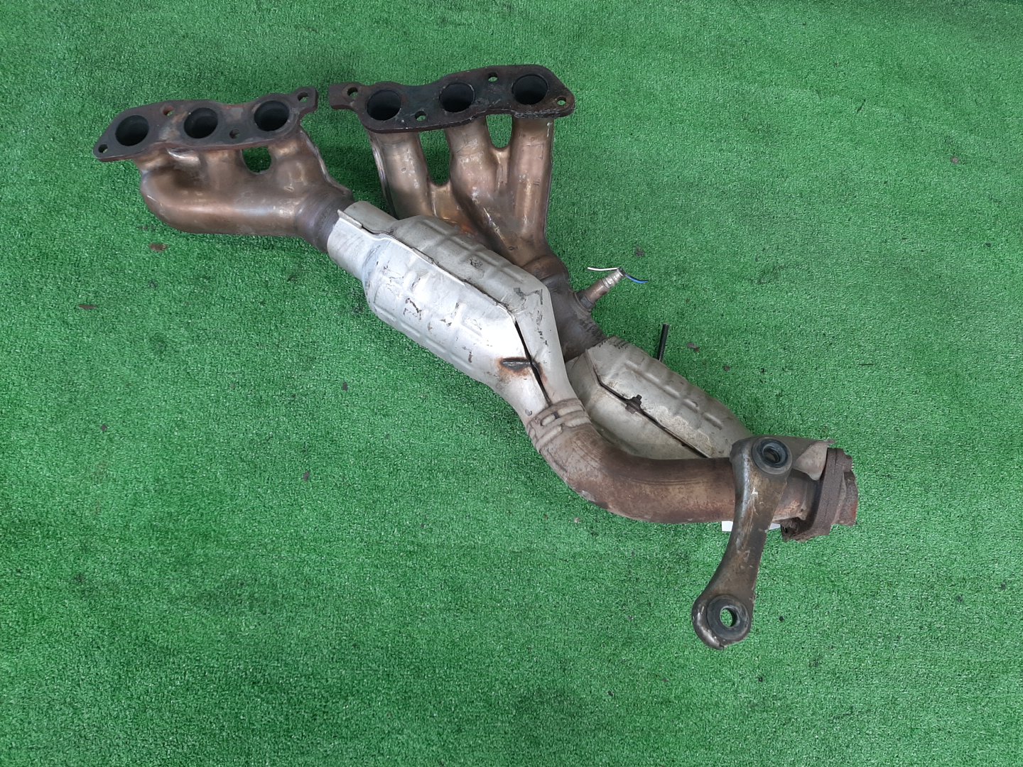 Коллектор выпускной TOYOTA ARISTO JZS160 2JZ-GE 2 ракурс