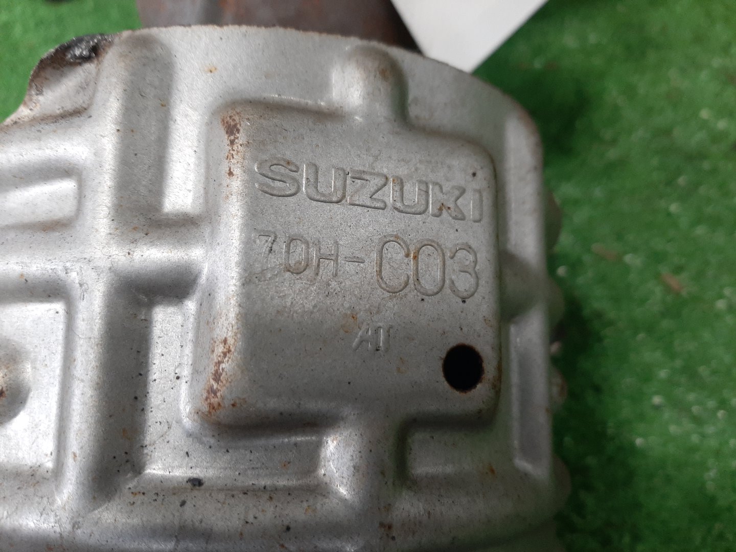 Коллектор выпускной SUZUKI AERIO RB21S M15A 4 ракурс