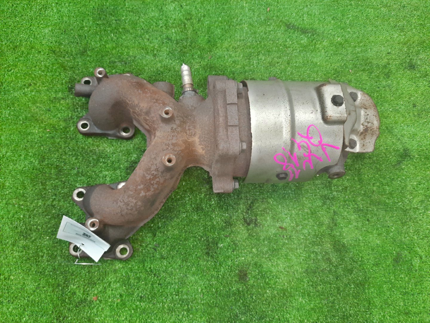 Коллектор выпускной NISSAN EXPERT VW11 QG18DE 1 ракурс