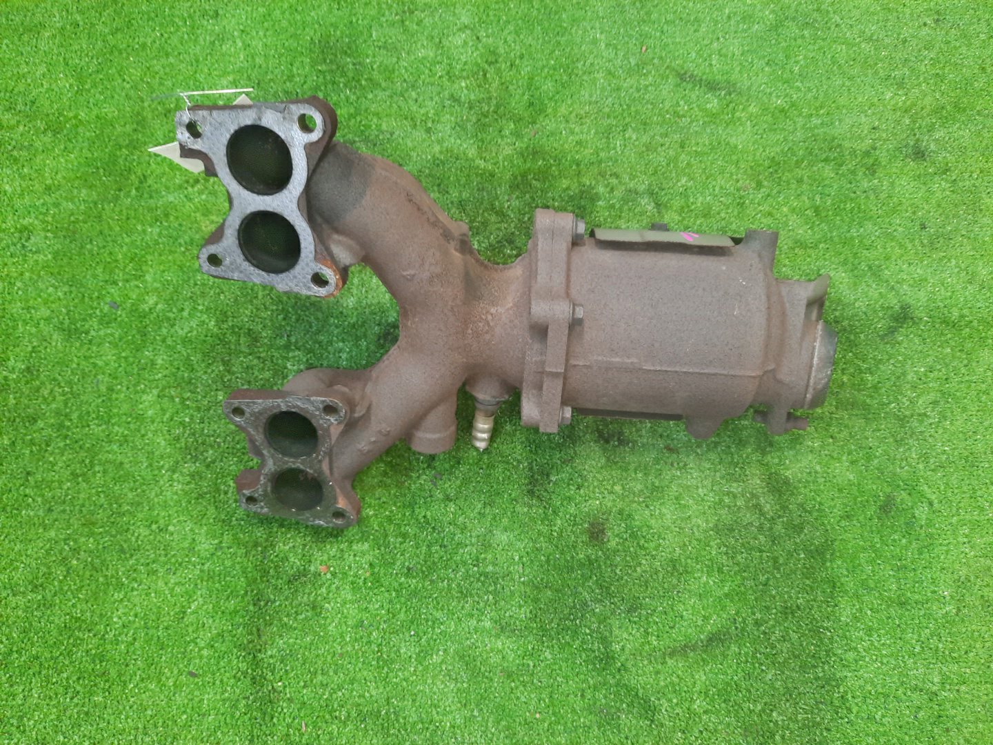 Коллектор выпускной NISSAN EXPERT VW11 QG18DE 2 ракурс