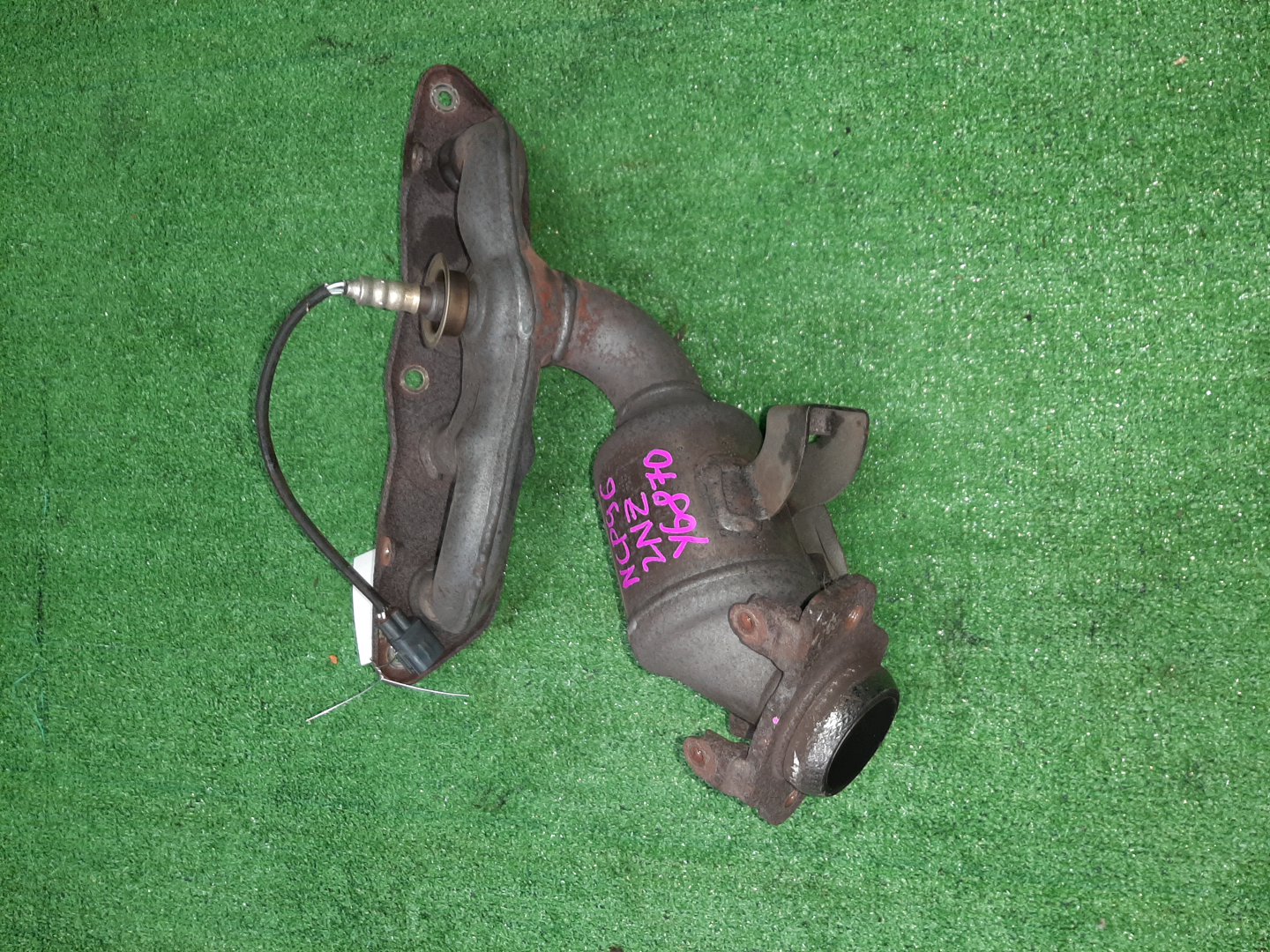 Коллектор выпускной TOYOTA BELTA NCP96 2NZ-FE 1 ракурс Коллектор выпускной TOYOTA BELTA NCP96 2NZ-FE 1 ракурс