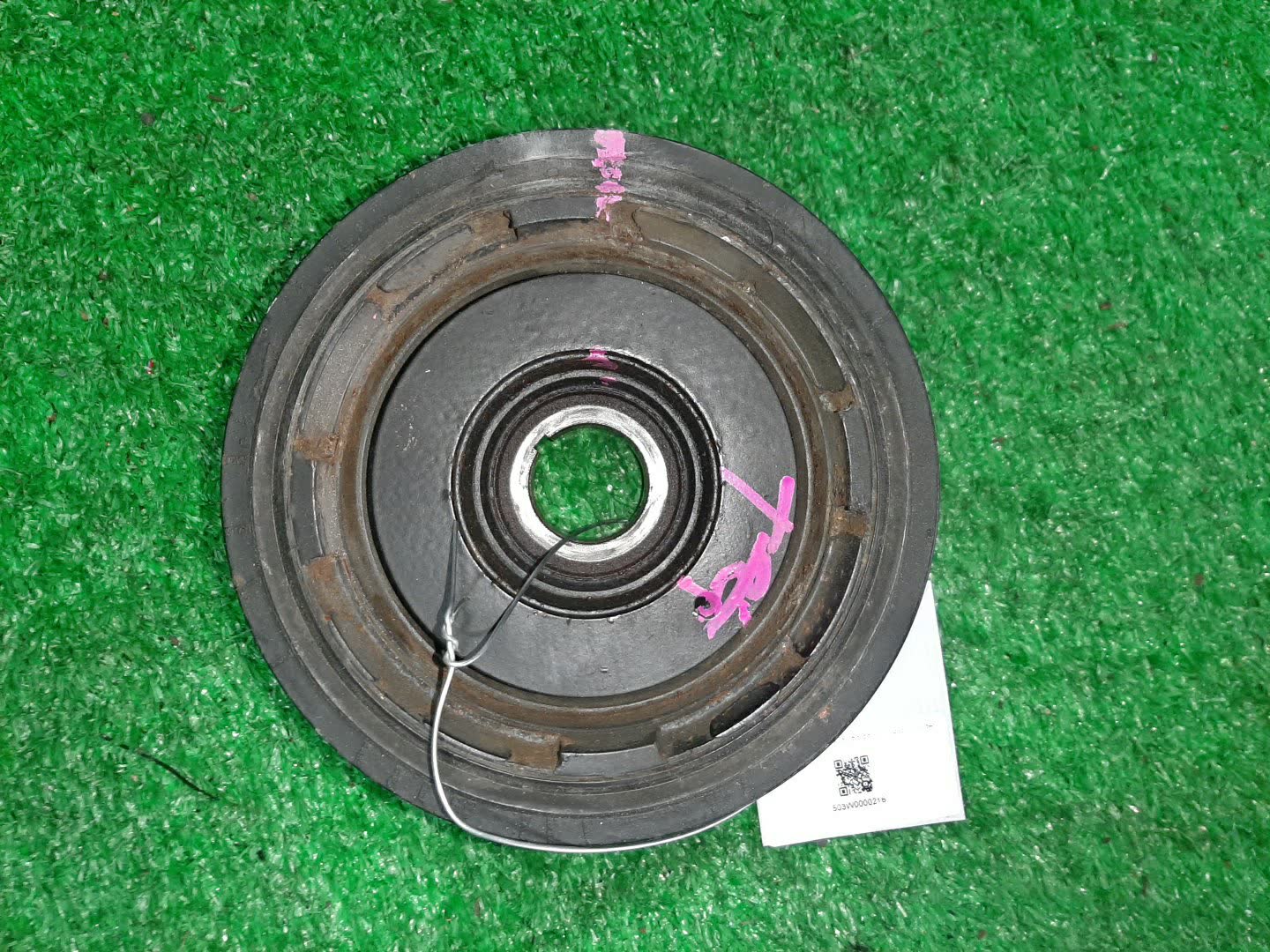 Шкив коленвала MERCEDES-BENZ M-Class W164 M272.967 A2720300803 1 ракурс