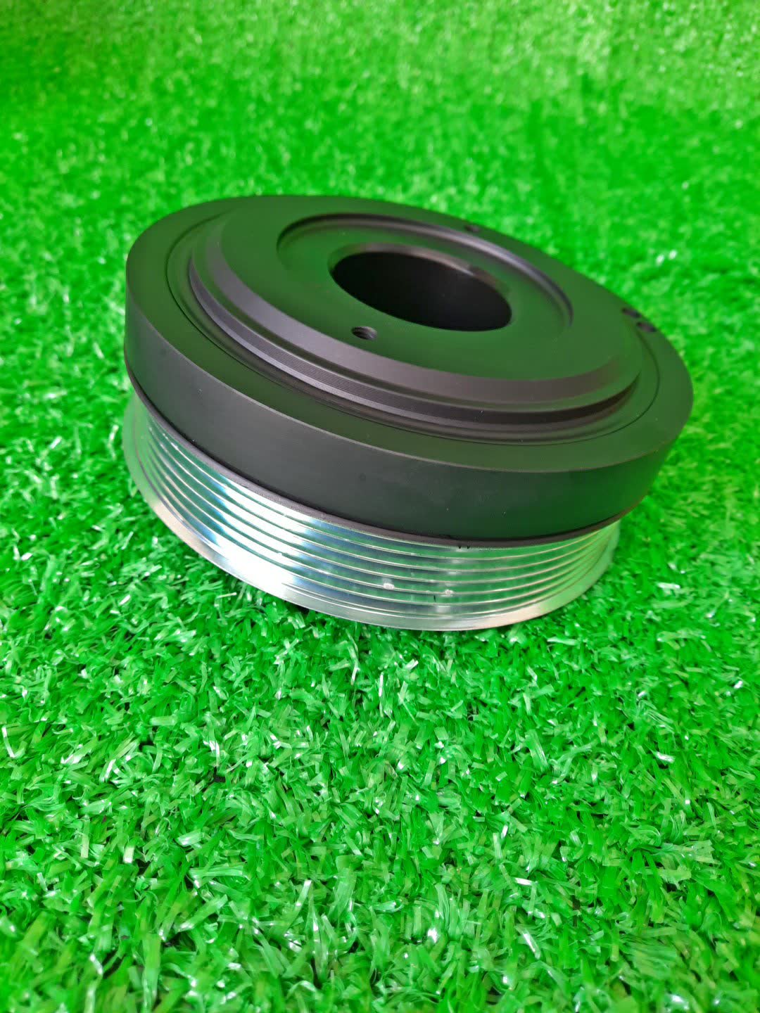 Шкив коленвала NISSAN NOTE E12 HR12DDR 12303-3HD0B 2 ракурс