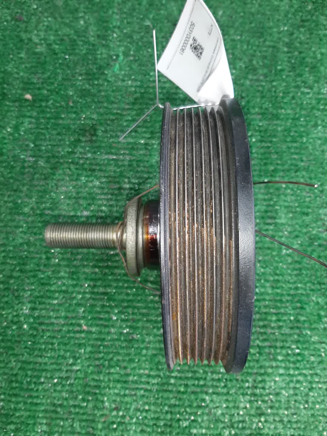 Шкив коленвала TOYOTA BLADE GRE156H 2GR-FE 2 ракурс