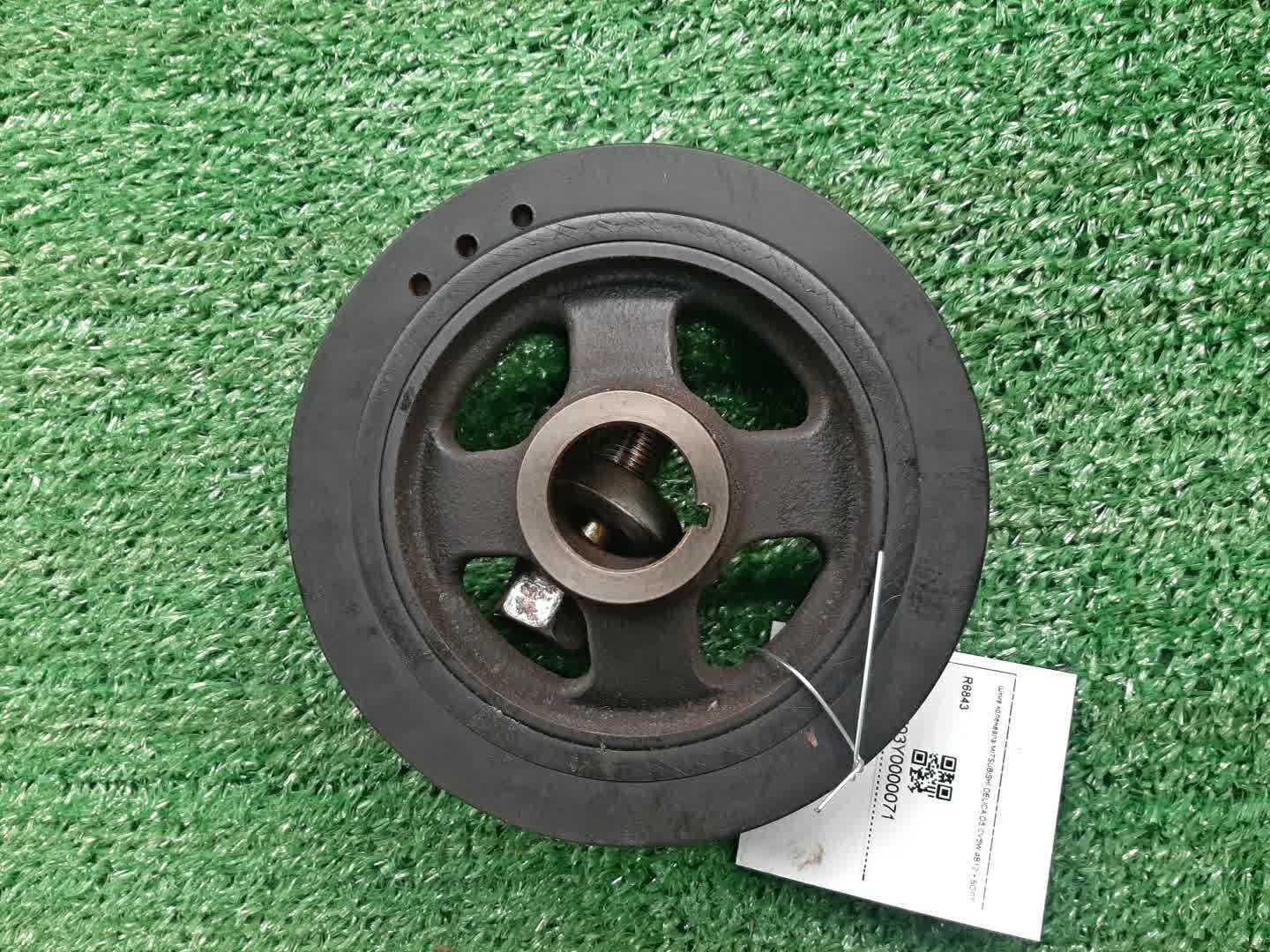 Шкив коленвала MITSUBISHI DELICA D5 CV5W 4B12 2 ракурс