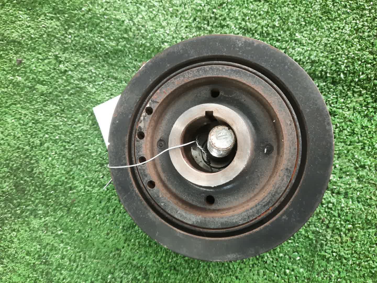 Шкив коленвала TOYOTA CHASER GX100 1G-FE 3 ракурс