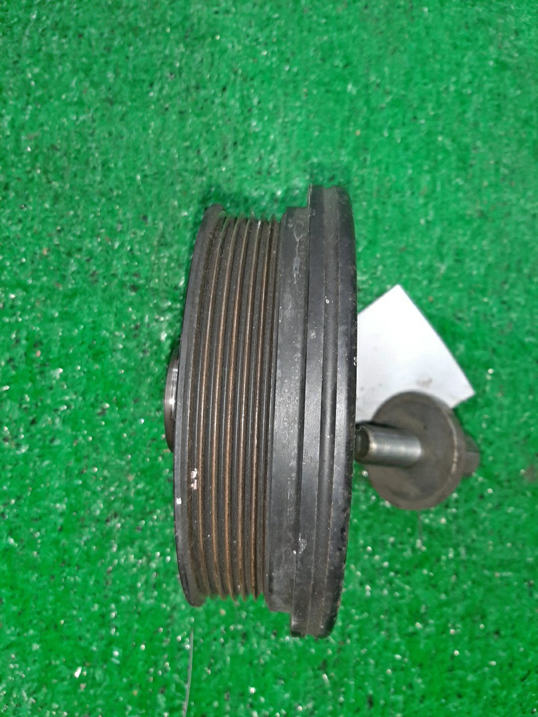 Шкив коленвала LEXUS LS460 USF40 1UR-FSE 2 ракурс