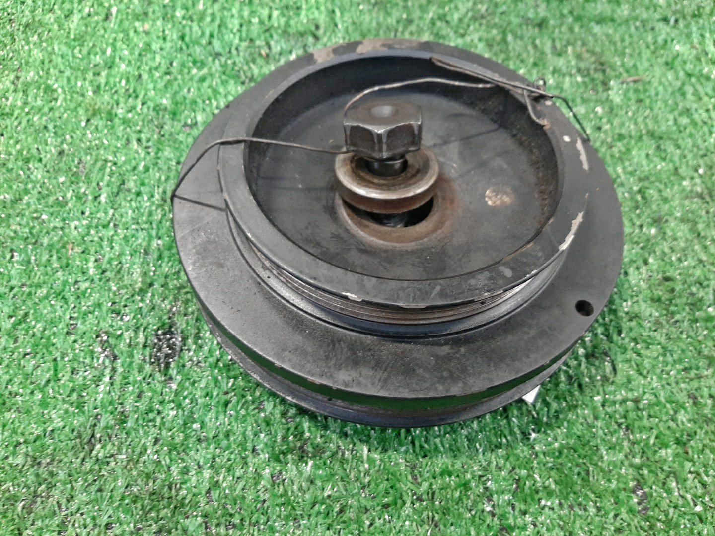 Шкив коленвала NISSAN RASHEEN RFNB14 GA15DE 1 ракурс