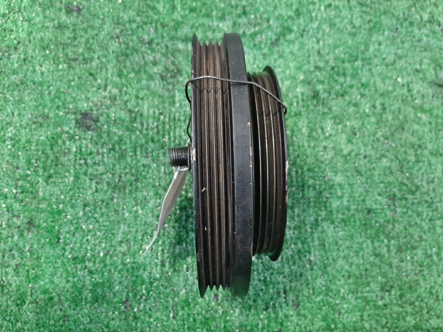 Шкив коленвала NISSAN RASHEEN RFNB14 GA15DE 2 ракурс