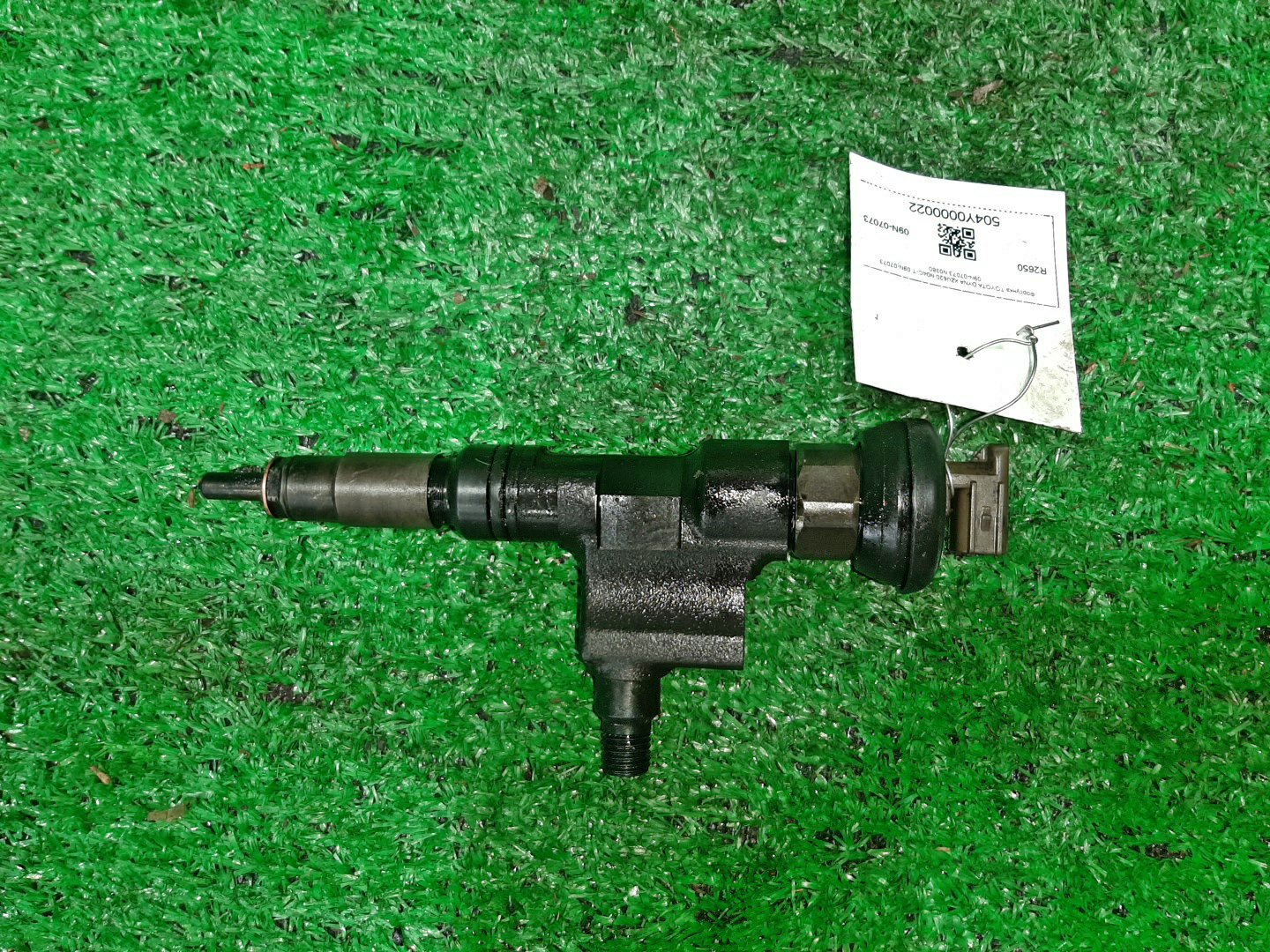 Форсунка TOYOTA DYNA XZU620D N04C-T 09N-07073 2 ракурс