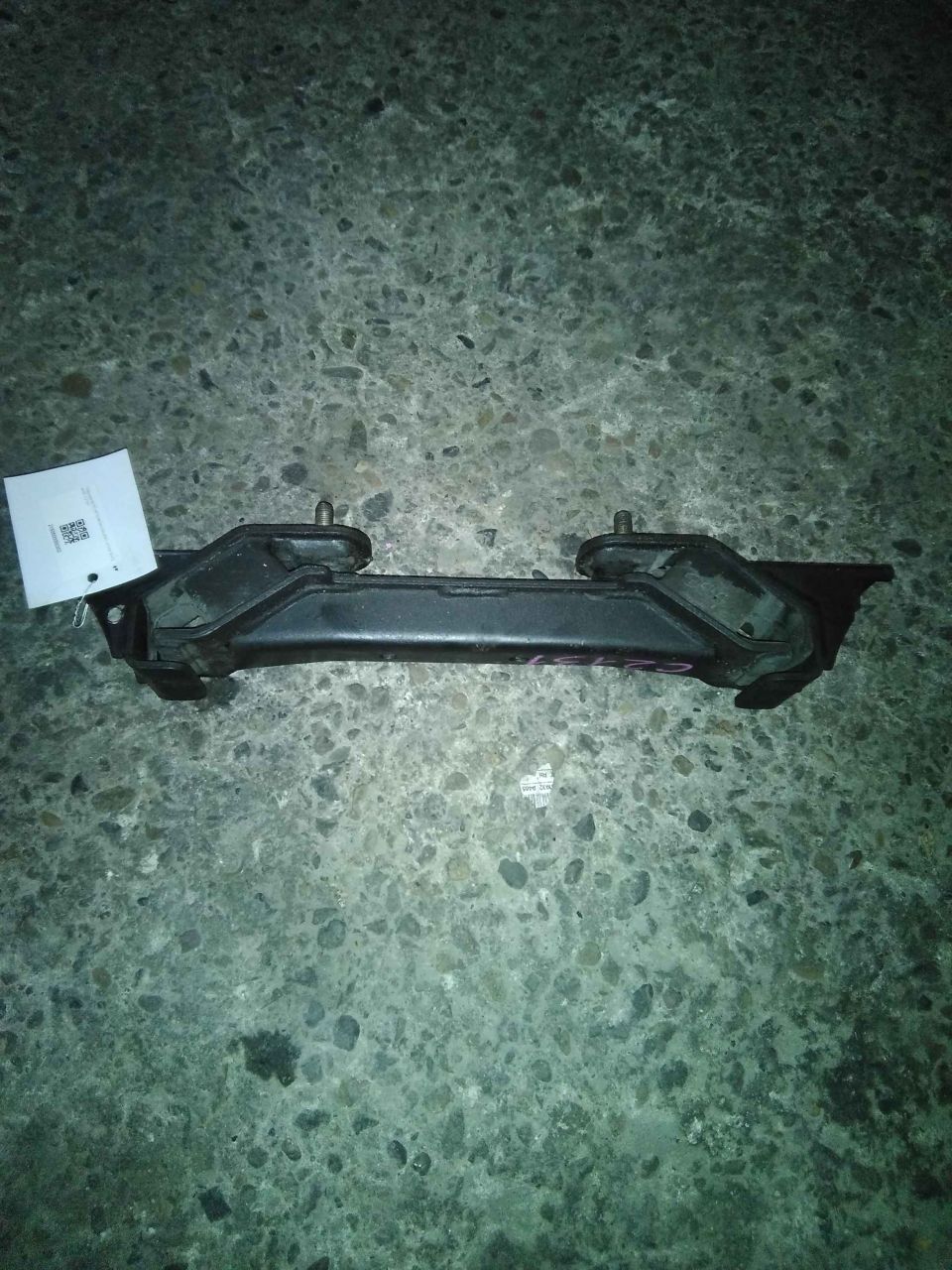 Подушка кпп MITSUBISHI PAJERO V73W 6G72 1 ракурс