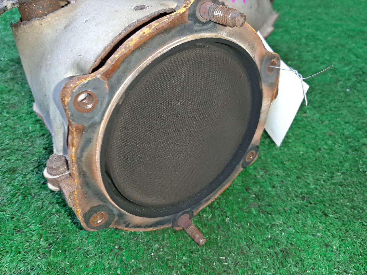 Катализатор NISSAN SERENA CNC25 MR20DE J2675 2 ракурс