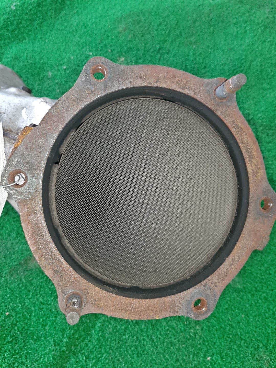 Катализатор NISSAN LAFESTA NB30 MR20DE J6155 2 ракурс