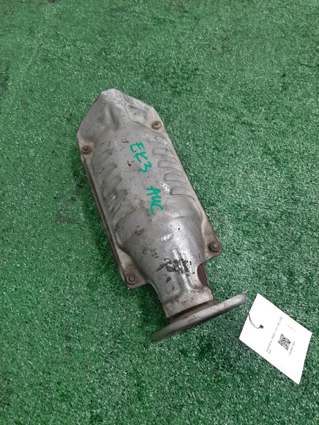 Катализатор HONDA CIVIC EK3 D15B 1 ракурс