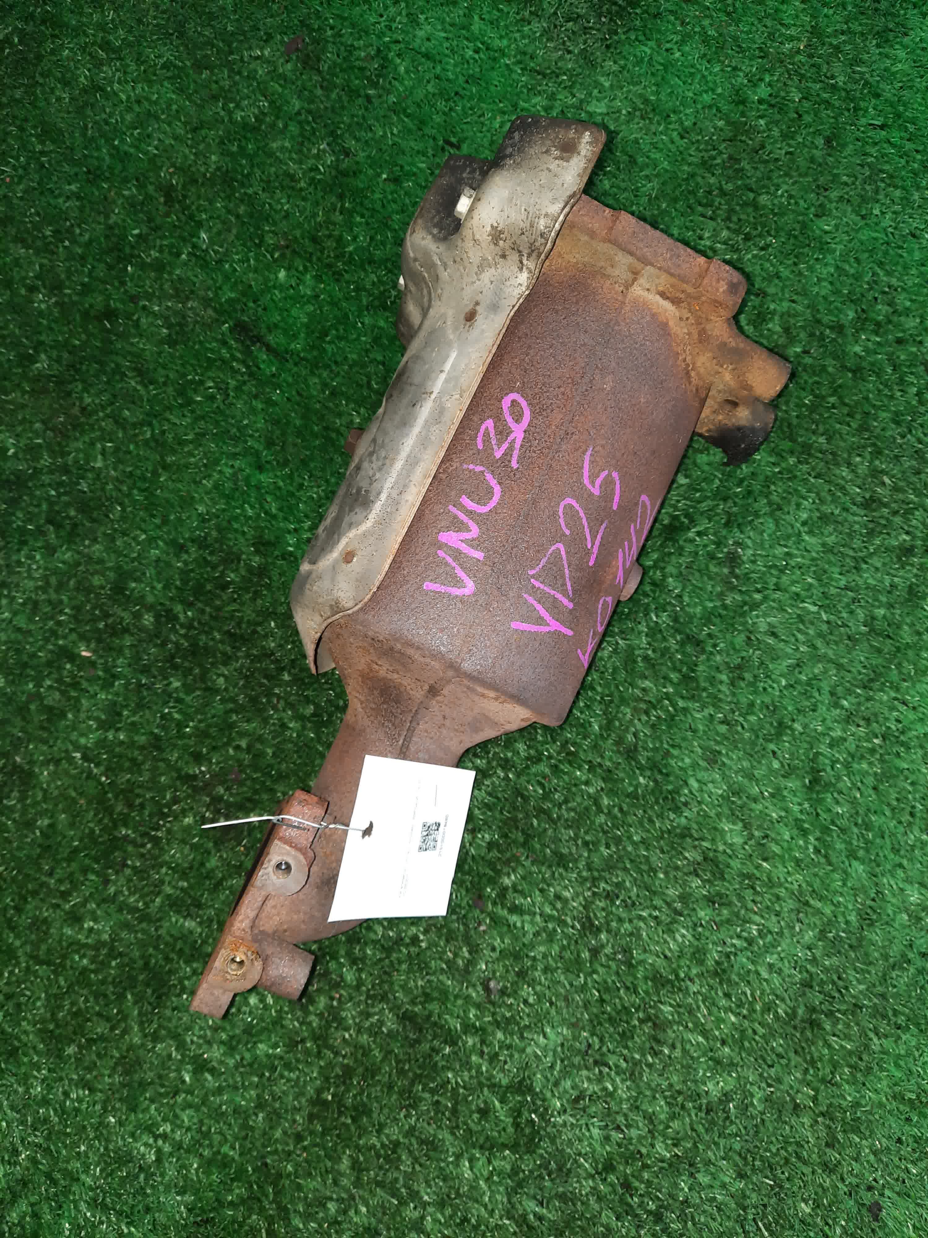Катализатор NISSAN PRESAGE VNU30 YD25DDTI K0142 1 ракурс