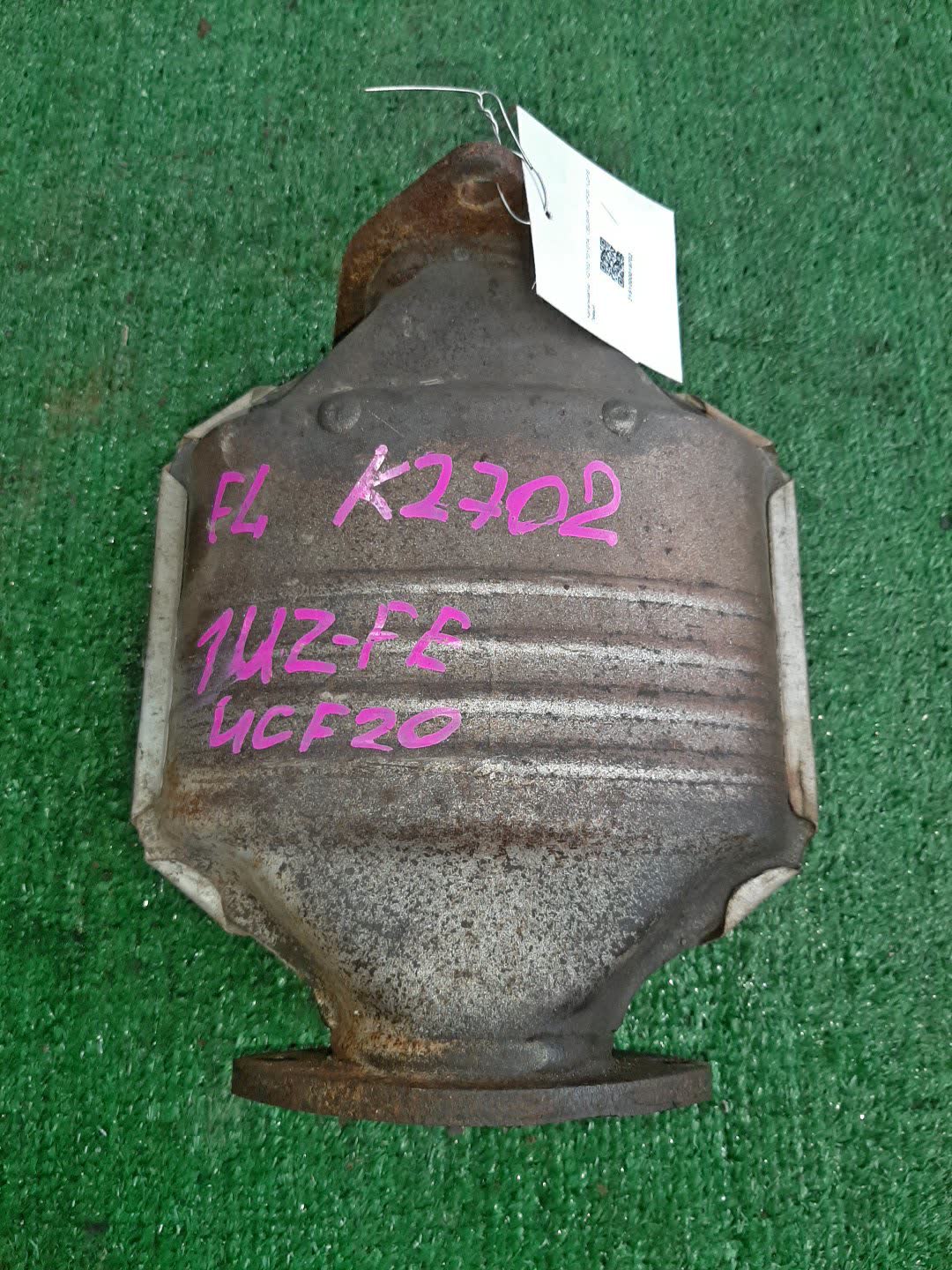 Катализатор левый TOYOTA CELSIOR UCF20 1UZ-FE K2702 1 ракурс