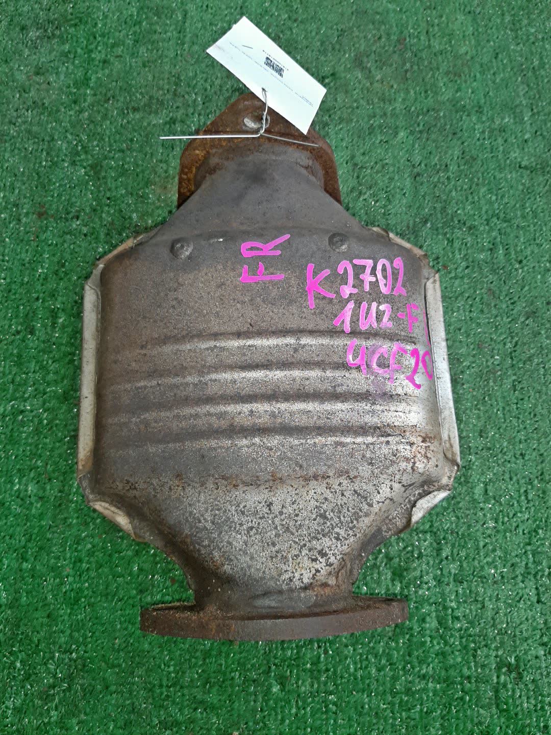 Катализатор правый TOYOTA CELSIOR UCF20 1UZ-FE K2702 1 ракурс