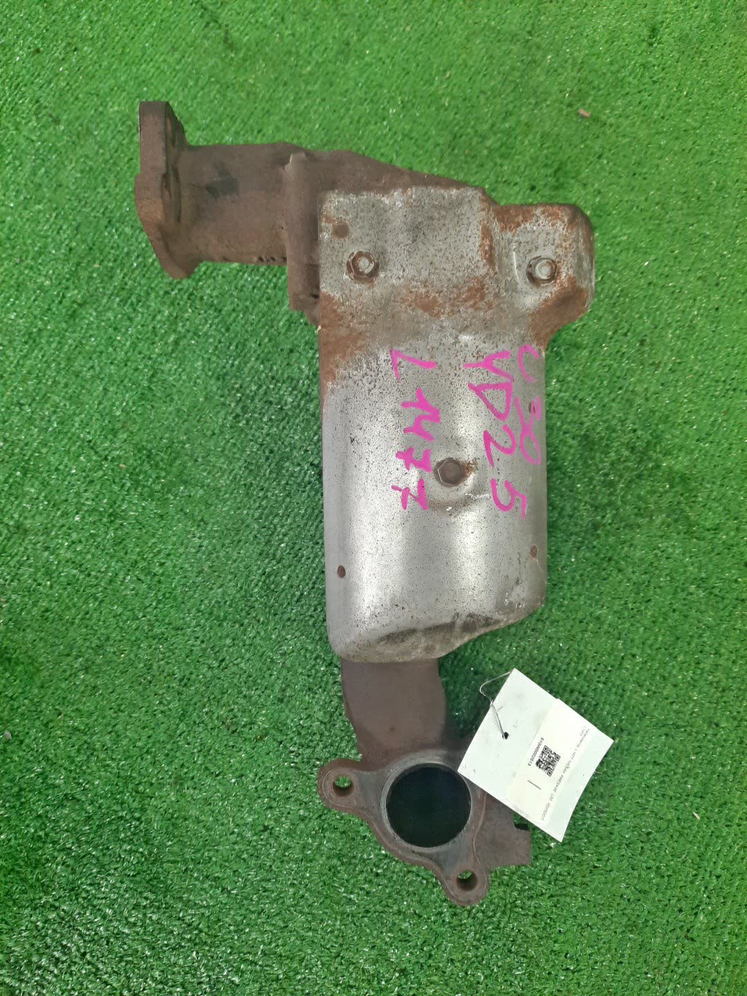 Катализатор NISSAN PRESAGE VU30 YD25DDTI L1477 1 ракурс