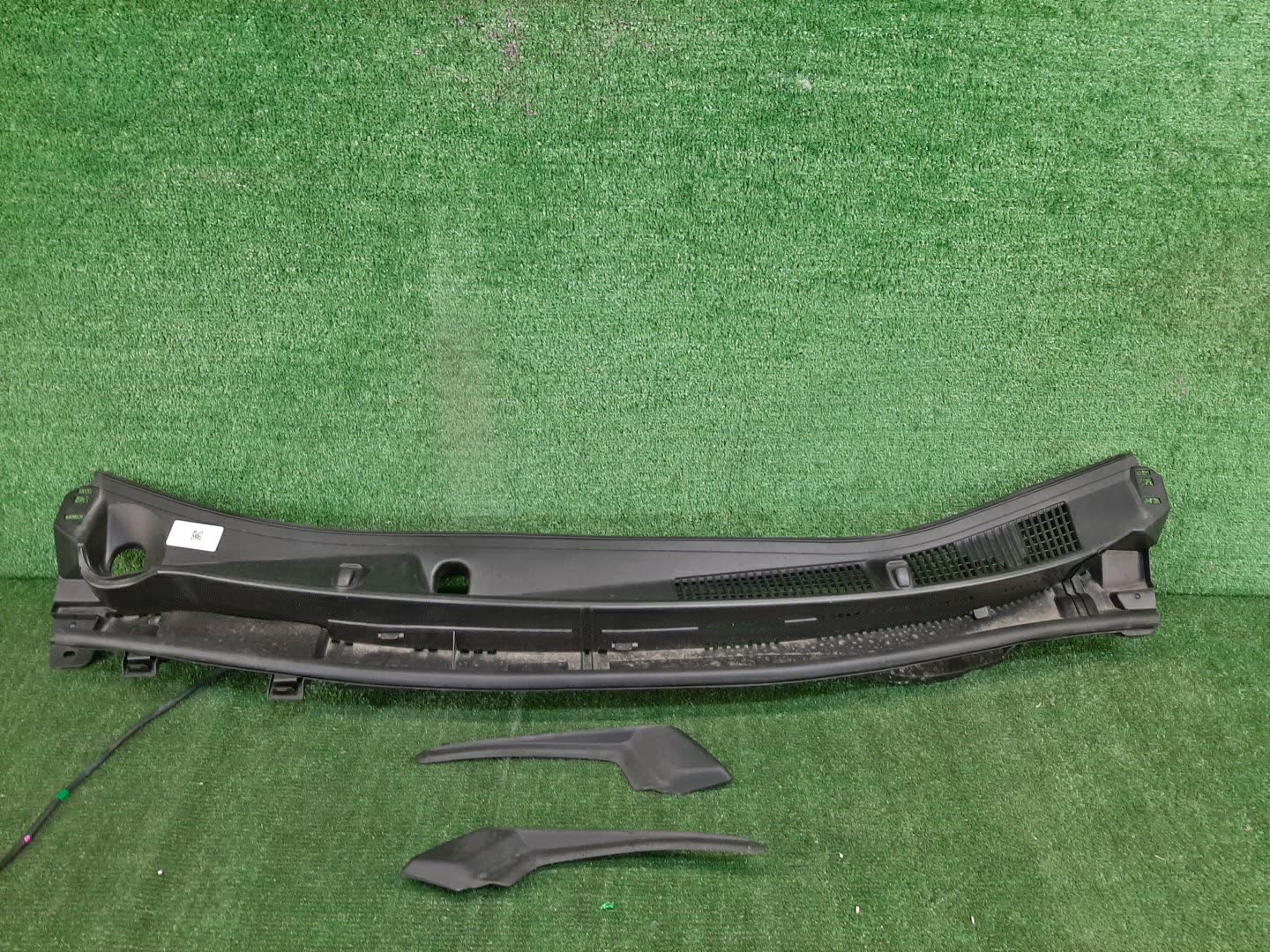 Планка на стеклоочиститель TOYOTA AQUA MXPK11 1 ракурс